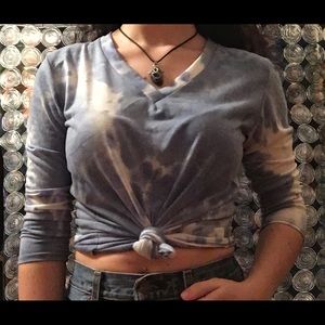 Tie dye v neck